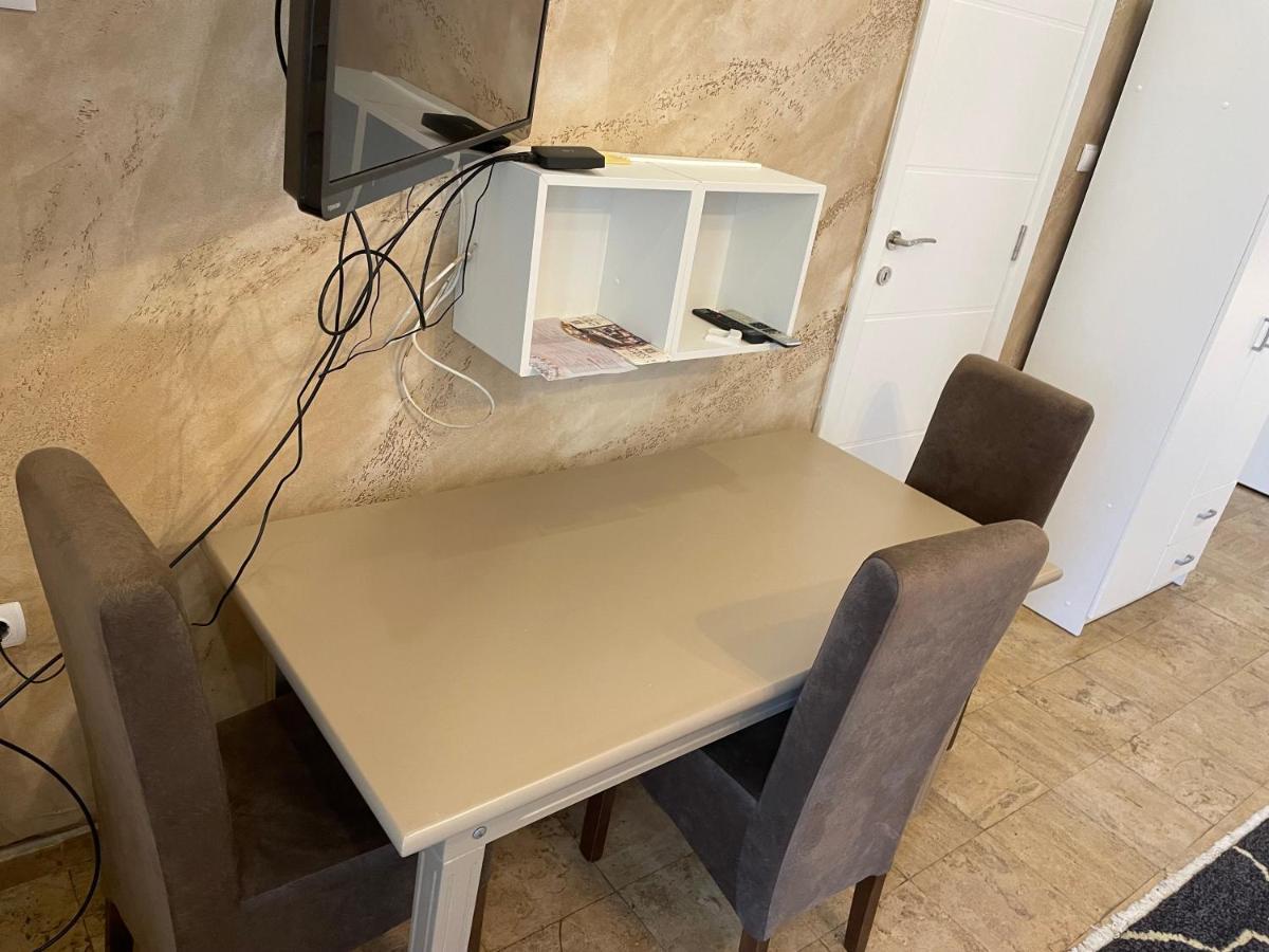 Bora Apartmani - Free Parking - City Center Vranje Extérieur photo