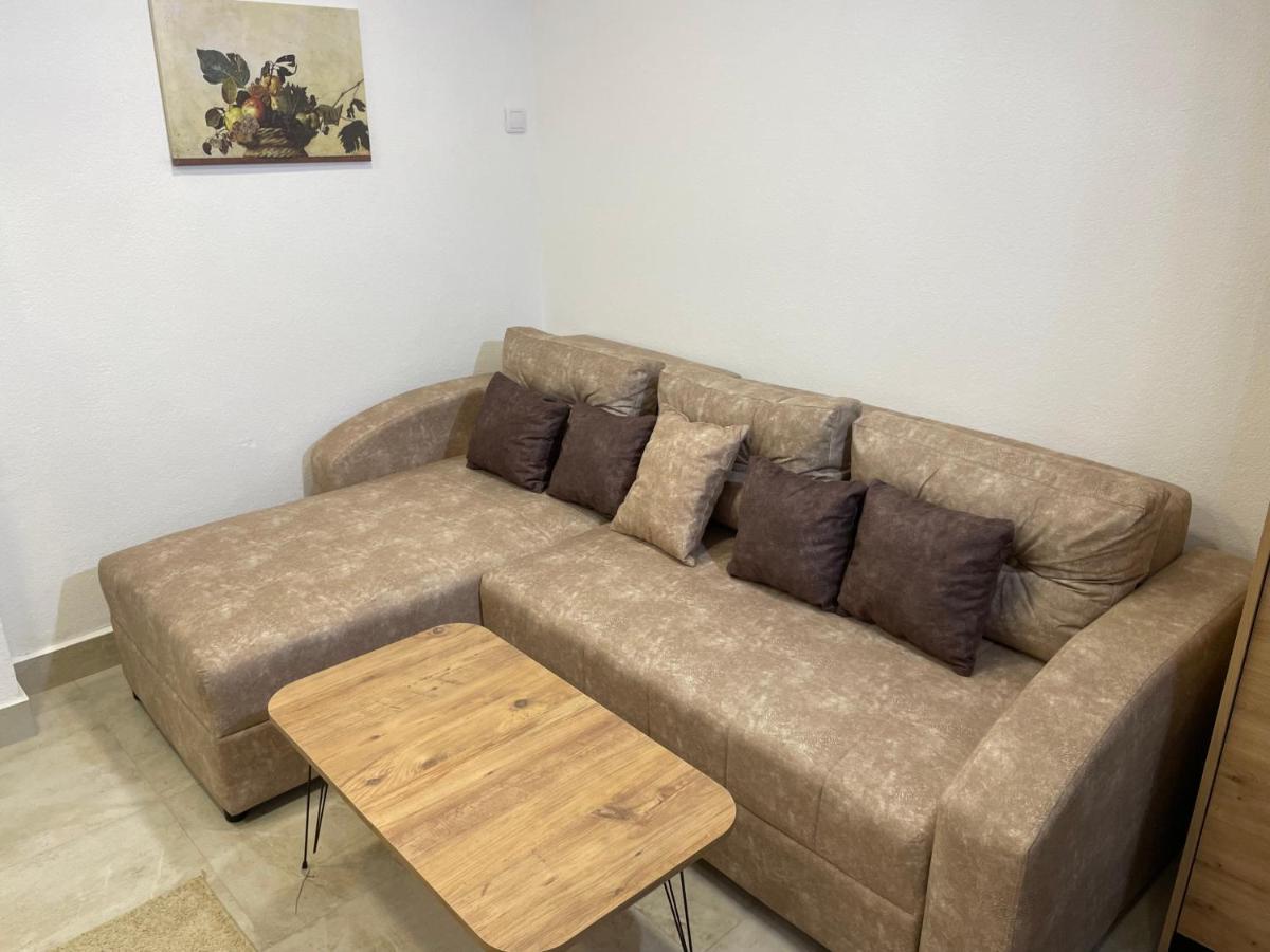 Bora Apartmani - Free Parking - City Center Vranje Extérieur photo