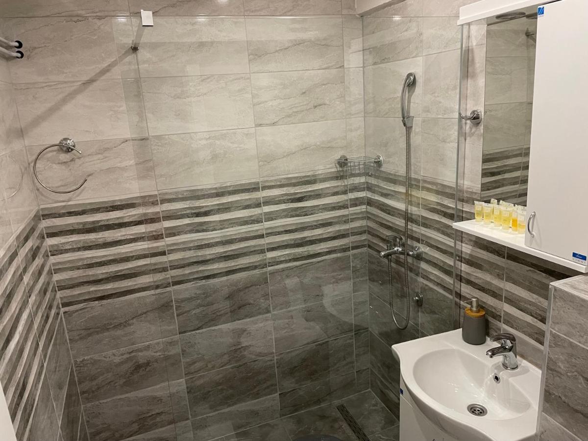 Bora Apartmani - Free Parking - City Center Vranje Extérieur photo