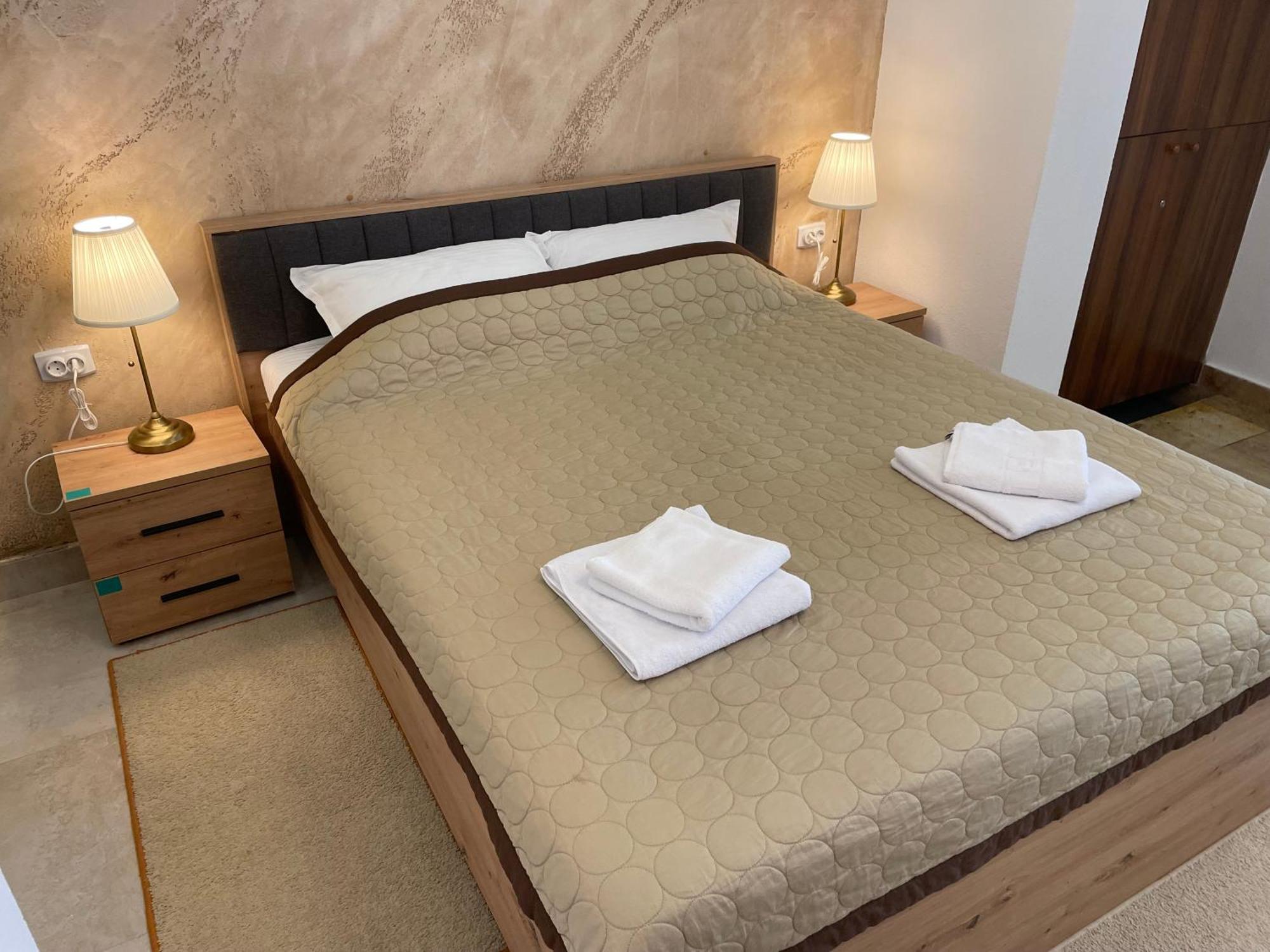 Bora Apartmani - Free Parking - City Center Vranje Extérieur photo
