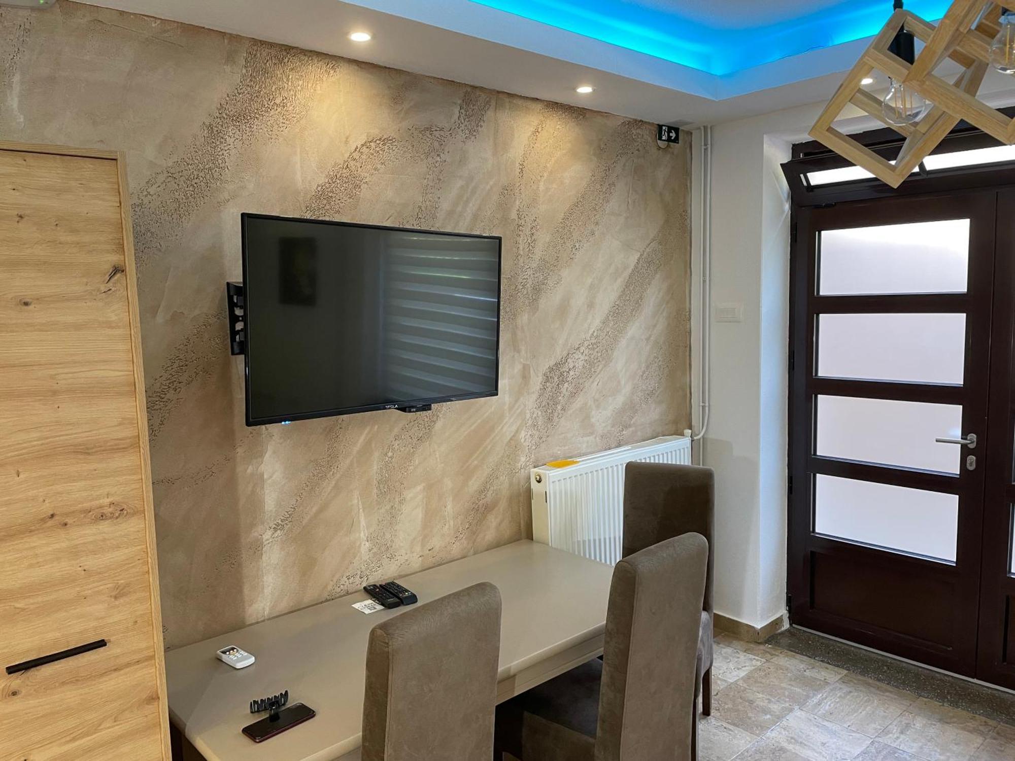 Bora Apartmani - Free Parking - City Center Vranje Extérieur photo
